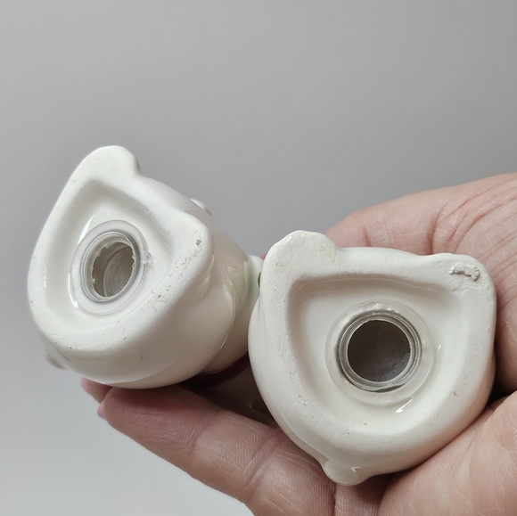 Polar Bear Salt And Pepper Shakers On Ice Shelf With Red Scarves Some Crazing - Picture 5 of 10